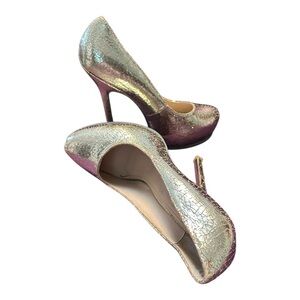 Saint Laurent YSL Gold Metallic Cracked Leather Pointed Toe Pumps, 38/8